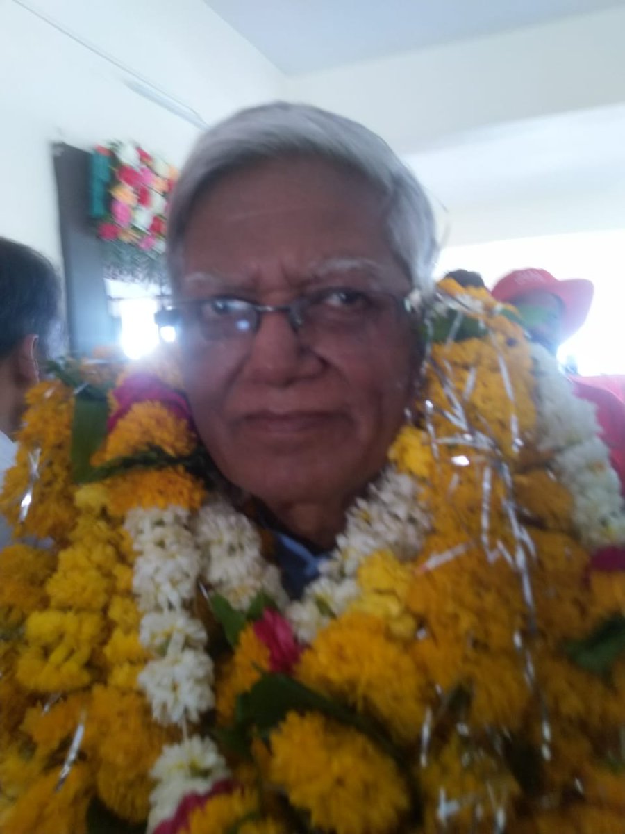 आल इंडिया रेलवे मेंस फैडरेशन के महामंत्री  कामरेड शिव गोपाल मिश्रा जी को आज AIRF के 97वें अधिवेशन उज्जैन में पुनः महामंत्री चुने जाने पर देश भर के कॉमरेड ने बधाई दी ! <a href="/RailMinIndia/">Ministry of Railways</a>