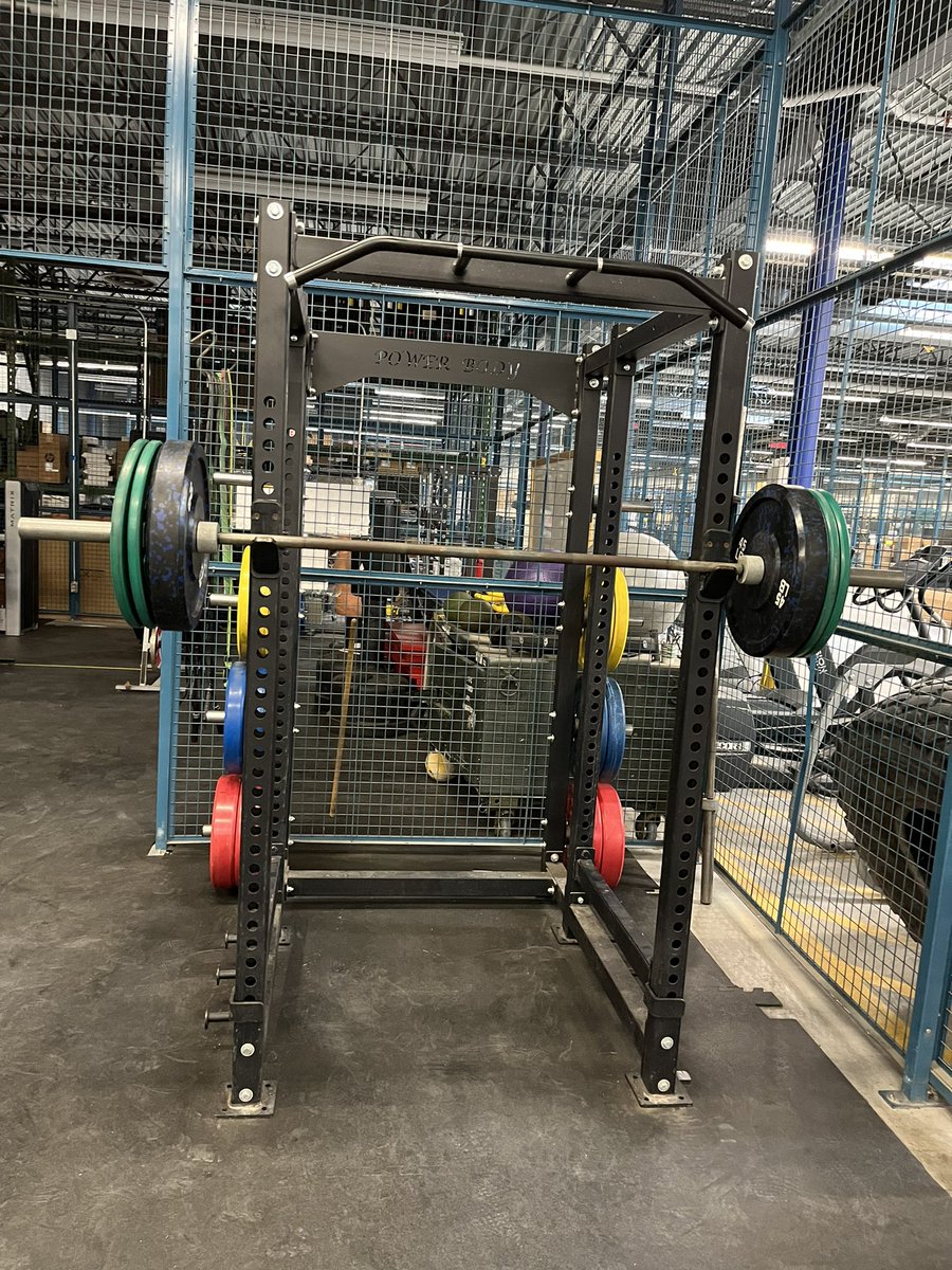 SeanZebinski's tweet photo. Increase in the weight for squats it’s the little wind that add up.  

Getting fit at 51 https://t.co/3MPB8kFHmK