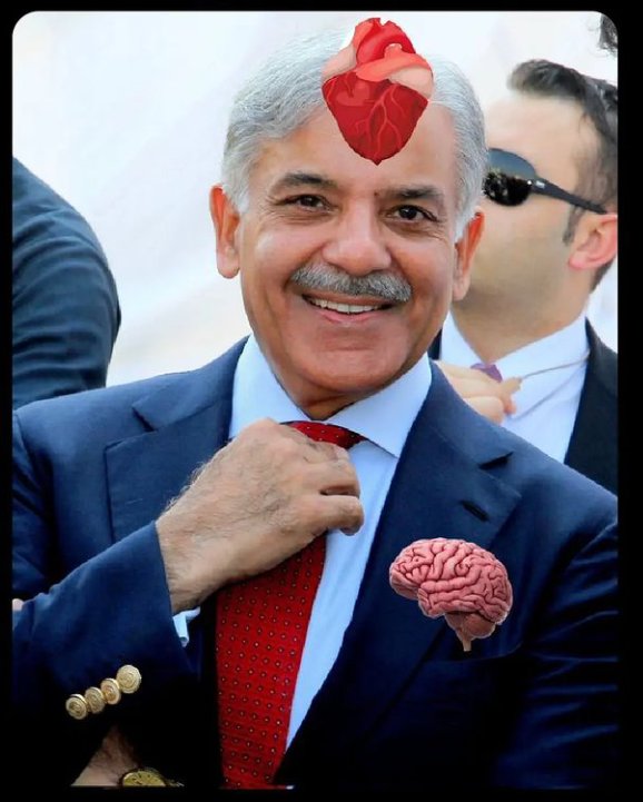 Hudaaatweeetss's tweet photo. who did this😂 https://t.co/Mi5y7QWzRa