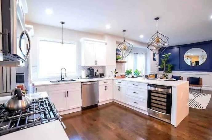 📍 Location: Everett, Massachusetts

🏡 Listing Title: Boston Luxury home +Free Parking 5 mins to Casino 

🙌🏾 Avg. Guest Rating: 5.0

_______

Visit blackairbnbs.co to book this Black-owned Airbnb, submit Black-owned listings, or browse 200+ #blackairbnbs across the US!