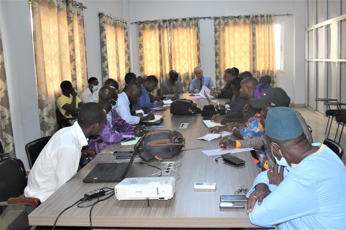 BoCEJGuinee's tweet photo. La mission de supervision de la #Banque_mondiale du #Projet_BoCEJ se poursuit. La délégation a été reçue dans la matinée de ce lundi 11 avril par les autorités de l'université privée #Kofi_Annan de Guinée (UKAG), l'une des institutions bénéficiaires du #Fonds_compétitif. https://t.co/D7y81GwtFQ