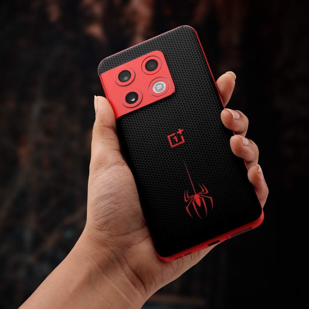 gadgetshieldz's tweet photo. Spiderman is cool, but scratch-proofing your OnePlus 10 Pro with our Spidey skins is much cooler.
https://t.co/1x3JWHnpec
#oneplus10pro #gadgetshieldz #spiderskin #spiderlove #oneplus_india #oneplusskins #phoneskins #oneplusindiaofficial #skinnovation @OnePlus_IN https://t.co/opieFI4jT1
