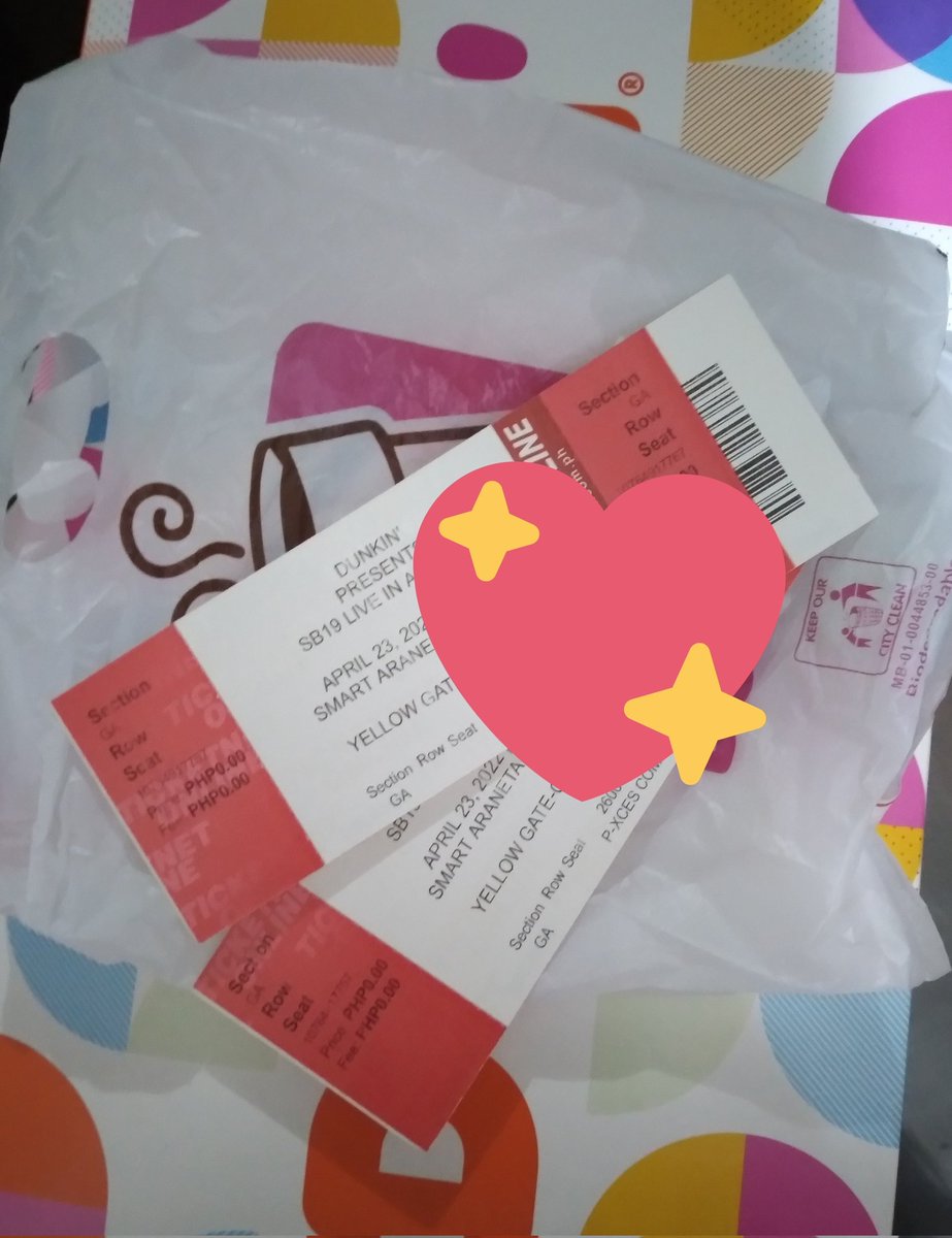 Annie63911356's tweet photo. Nakakainis si kuya,maliit lang naman yun e..pero saya sa puso makabasa ng ganito..huhu..
See you sa Araneta siguro? Buti nakaabot.
#TeamGenAd
@SB19Official #SB19 https://t.co/n80iQLG8Hx