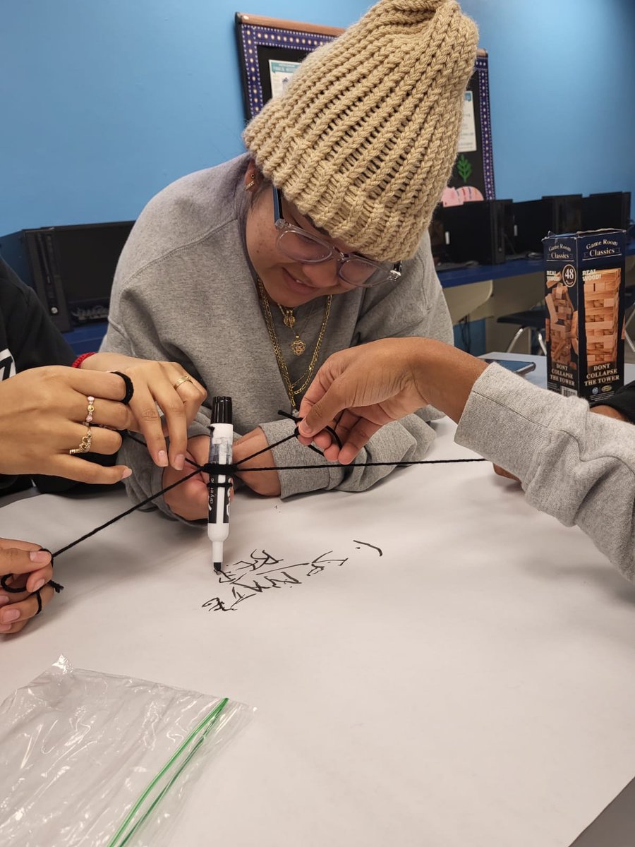 MexAmCouncil's tweet photo. MAC College & Career Prep 22 Students practice their team work skills through the Team Building: Making Words With String workshop. #CCP22 #CCP #MAC #MACScholar #DreamBIG #MACScholar22 #SiSePuede https://t.co/CcivTTKNWQ