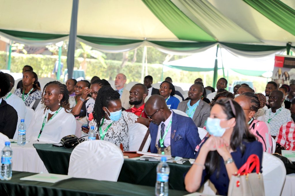 Amref_Worldwide's tweet photo. #HealthWorkers around the globe are on the front lines fighting #COVID19. While countries are relaxing prevention measures, we still need more vaccines, #PPEs &amp; other safety measures to stay safe. #AmrefSupportsHealthWorkforce #HealthForAll @MOH_Kenya @WHOAFRO https://t.co/9Vlq0nKVxi