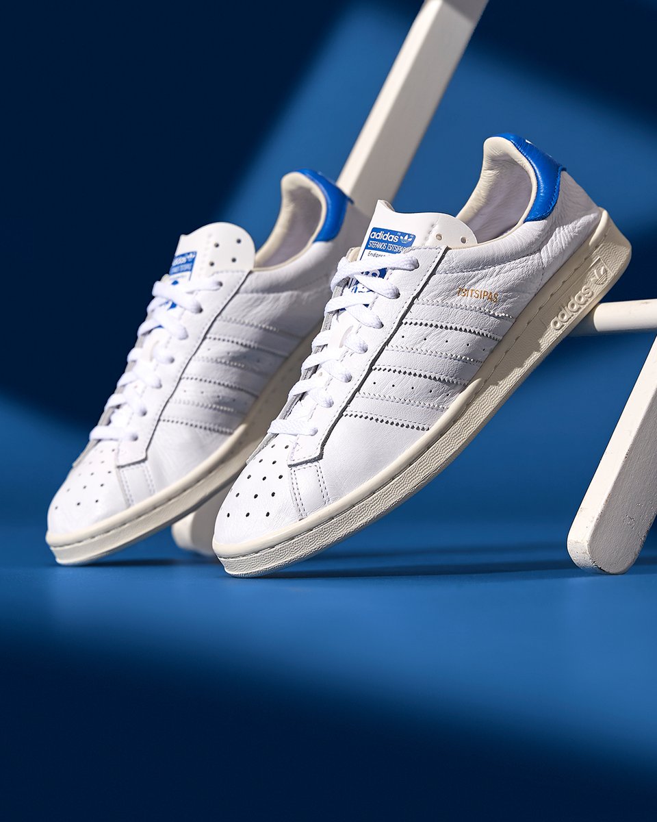 On-Court 🤝Off-Court 

Showcase your love of the game wherever you are in the limited edition adidas Stefanos Tsitsipas Earlham 🇬🇷 

🛒➡️ bit.ly/3BrT0T3

#ProDirect #LevelUp