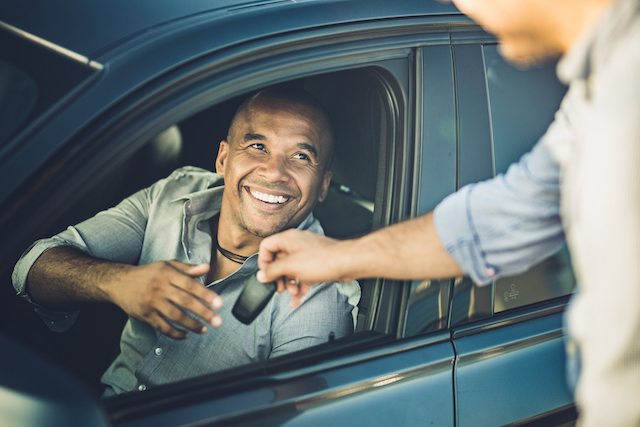 Certegy's tweet photo. Keep payment costs low and customer satisfaction high at your #auto dealership.

Streamline the payment process for sales, service and repair with #check acceptance and Buy Now, Pay Later technology.

Learn more: https://t.co/wMO9Gn3TTZ

#bnpl #ach #automotive #payments https://t.co/GmULsU9EtC