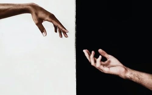 kontrapunkteZGF's tweet photo. Diese Woche schreibt @krishakops über den Raum #zwischen den #Geschlechtern #Mann und #Frau, und wie wir uns diesem #philosophisch nähern können.
https://t.co/x6eZfHaiaS https://t.co/Ec72dHG1bb