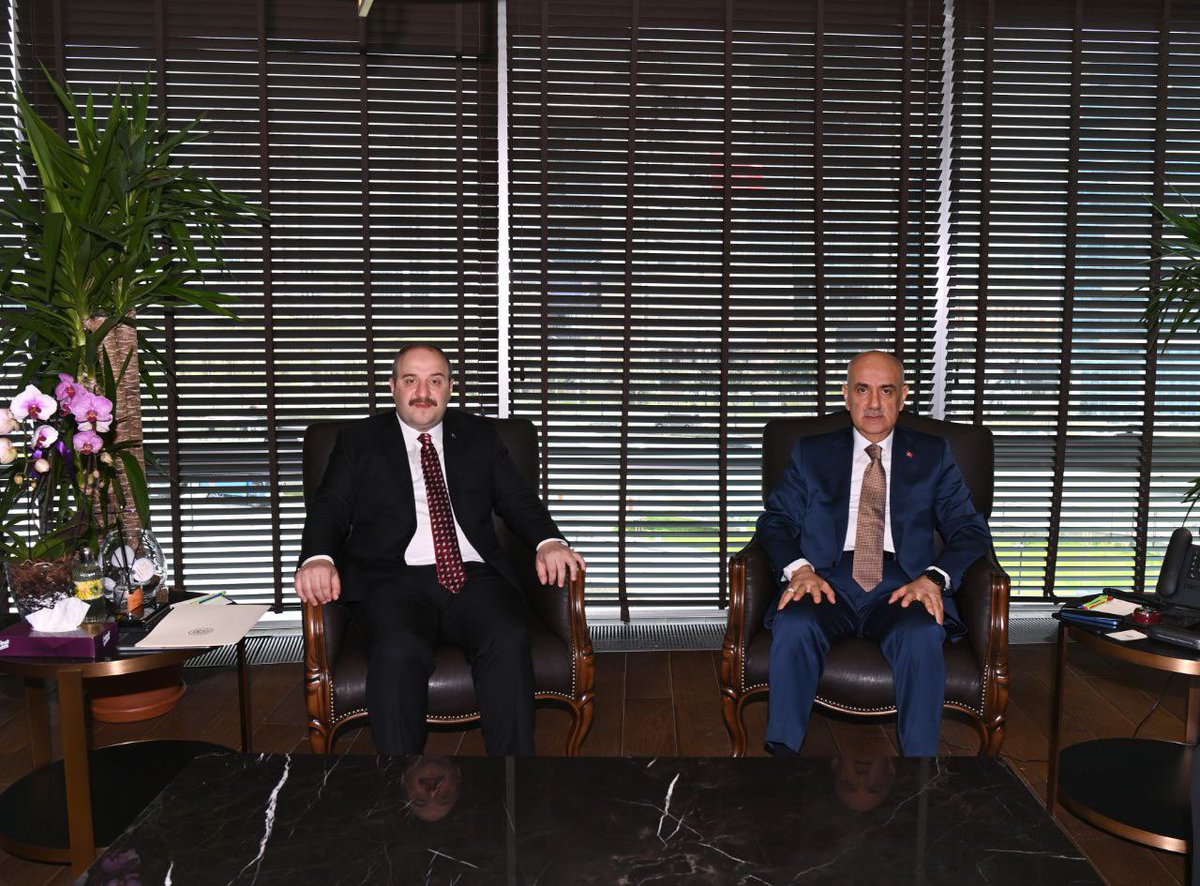 TCTarim's tweet photo. Bakanımız Prof. Dr. Vahit Kirişci, Bilim, Sanayi ve Teknoloji Bakanı Sn. Mustafa Varank, TBMM AK Parti Grup Başkanı Sn. İsmet Yılmaz ve MHP Grup Başkanvekili Sn. Erkan Akçay ile görüştü. https://t.co/cjvfEMqFUM