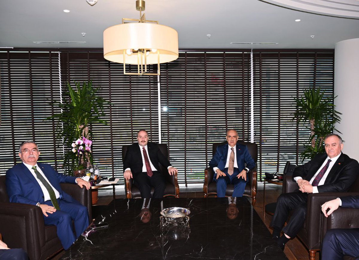 Bakanımız Prof. Dr. Vahit Kirişci, Bilim, Sanayi ve Teknoloji Bakanı Sn. Mustafa Varank, TBMM AK Parti Grup Başkanı Sn. İsmet Yılmaz ve MHP Grup Başkanvekili Sn. Erkan Akçay ile görüştü.