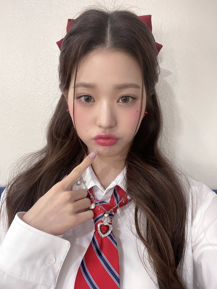 wonyoungpics's tweet photo. twitter update https://t.co/HQbF1pLQYL