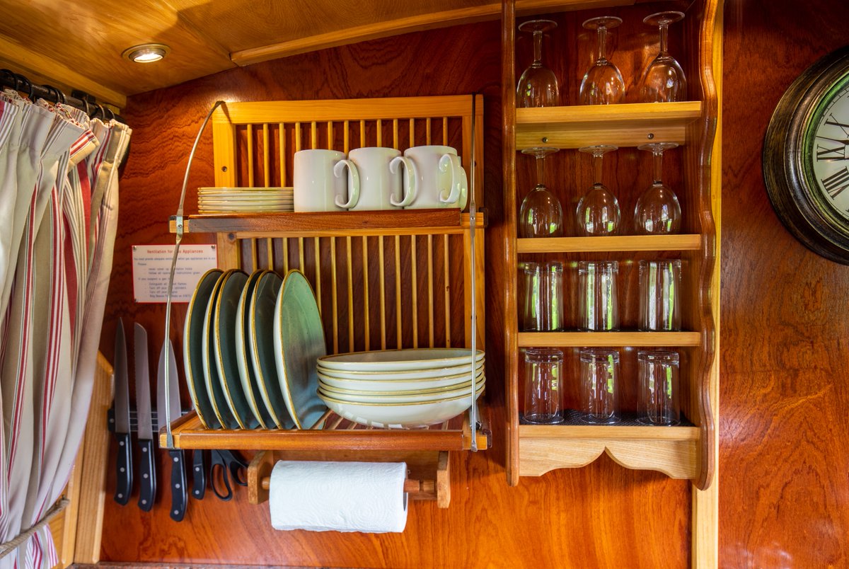 beaconparkboats's tweet photo. We've been keeping our boats stocked with everything you'll need to #feelathome.

Which boat will you choose?

#DiscoverCymru
#MidWalesMyWay https://t.co/7vyRsYk7xM