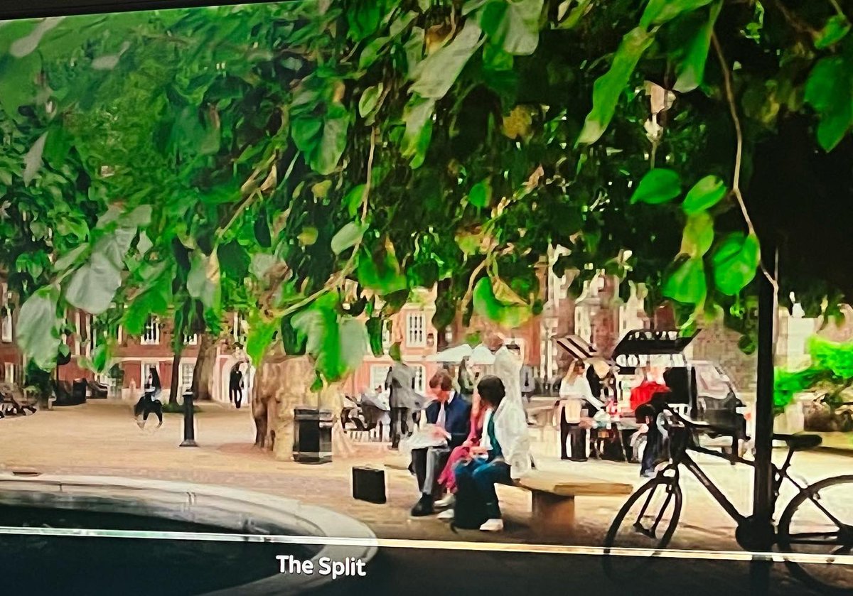 Our little Piaggio starring in the current series of The Split 

#Coffeevan #mobilecoffee #cooperscoffee #TheSplit #tvandfilm  #starringrole⭐️🎬🎥  #tvprops #lightscameraaction