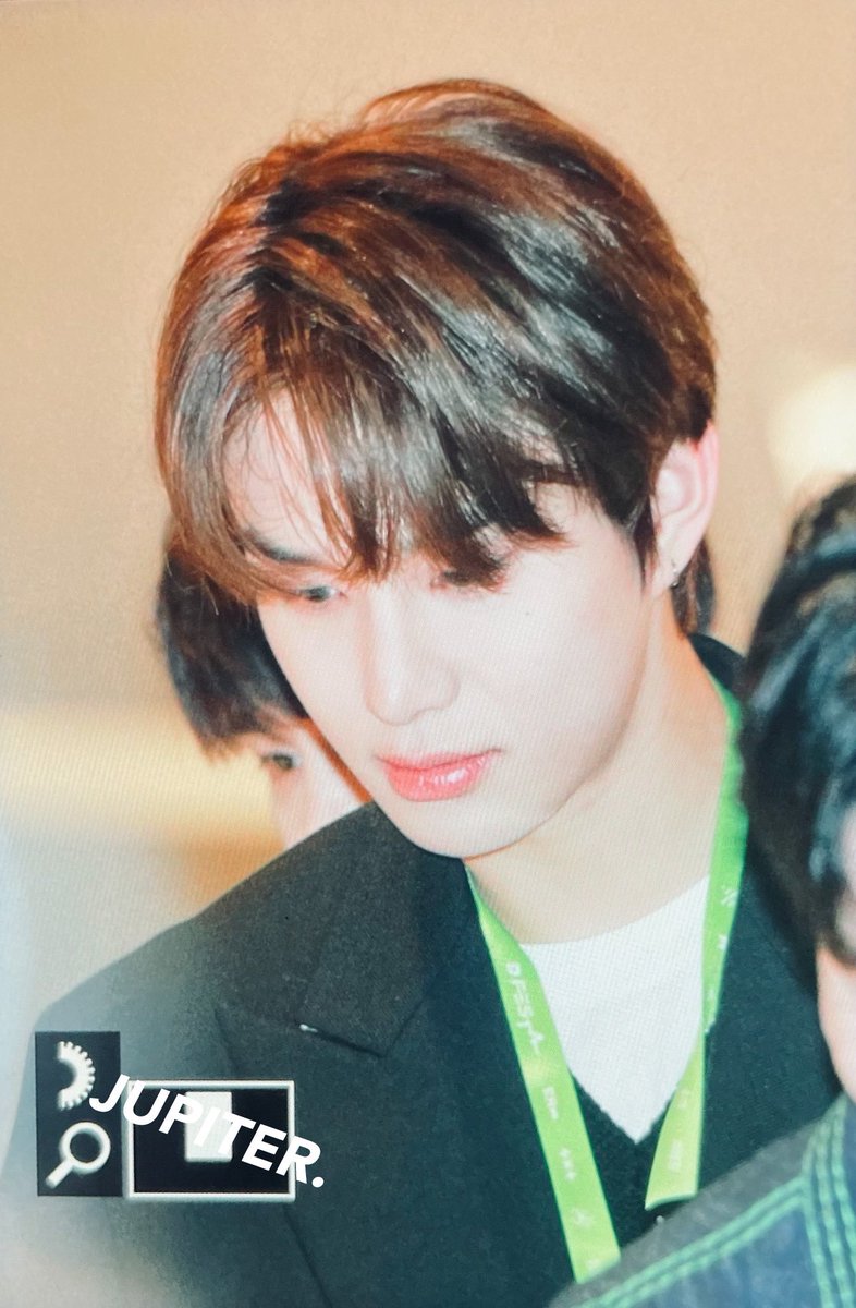 JUPITER_zw's tweet photo. 이렇게 맑게 웃어도 되는 거임? 
아기 미소천사도? 

#정우 #JUNGWOO #NCT127 https://t.co/qUfs4w6Zz2