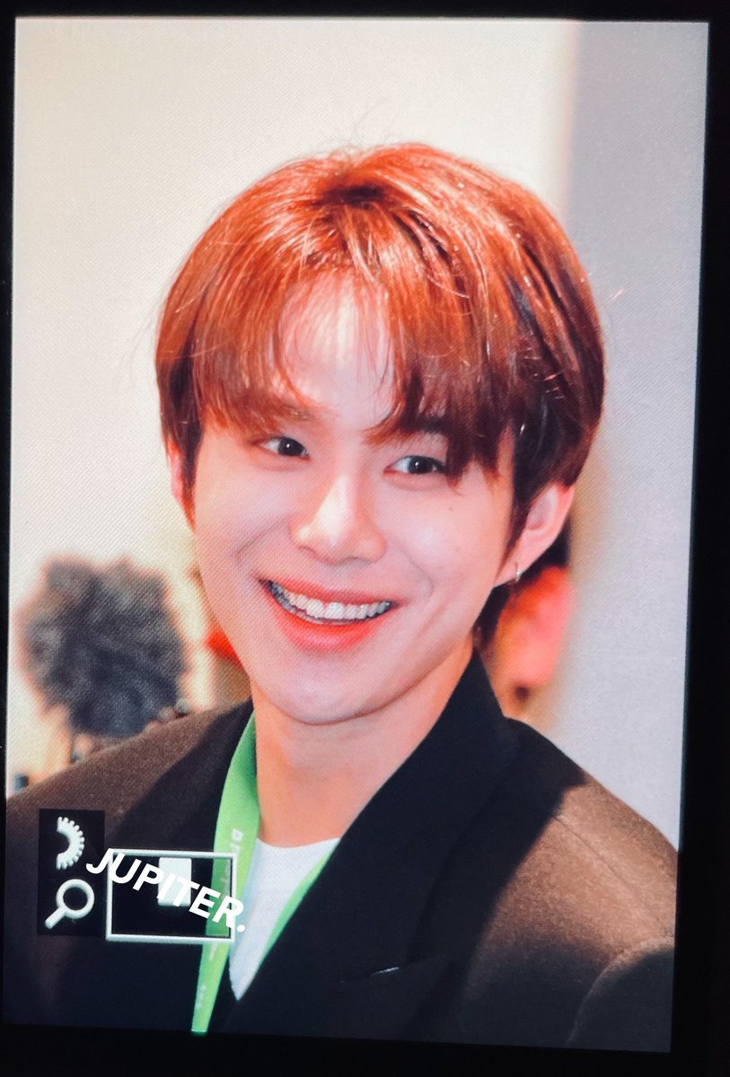 JUPITER_zw's tweet photo. 이렇게 맑게 웃어도 되는 거임? 
아기 미소천사도? 

#정우 #JUNGWOO #NCT127 https://t.co/qUfs4w6Zz2