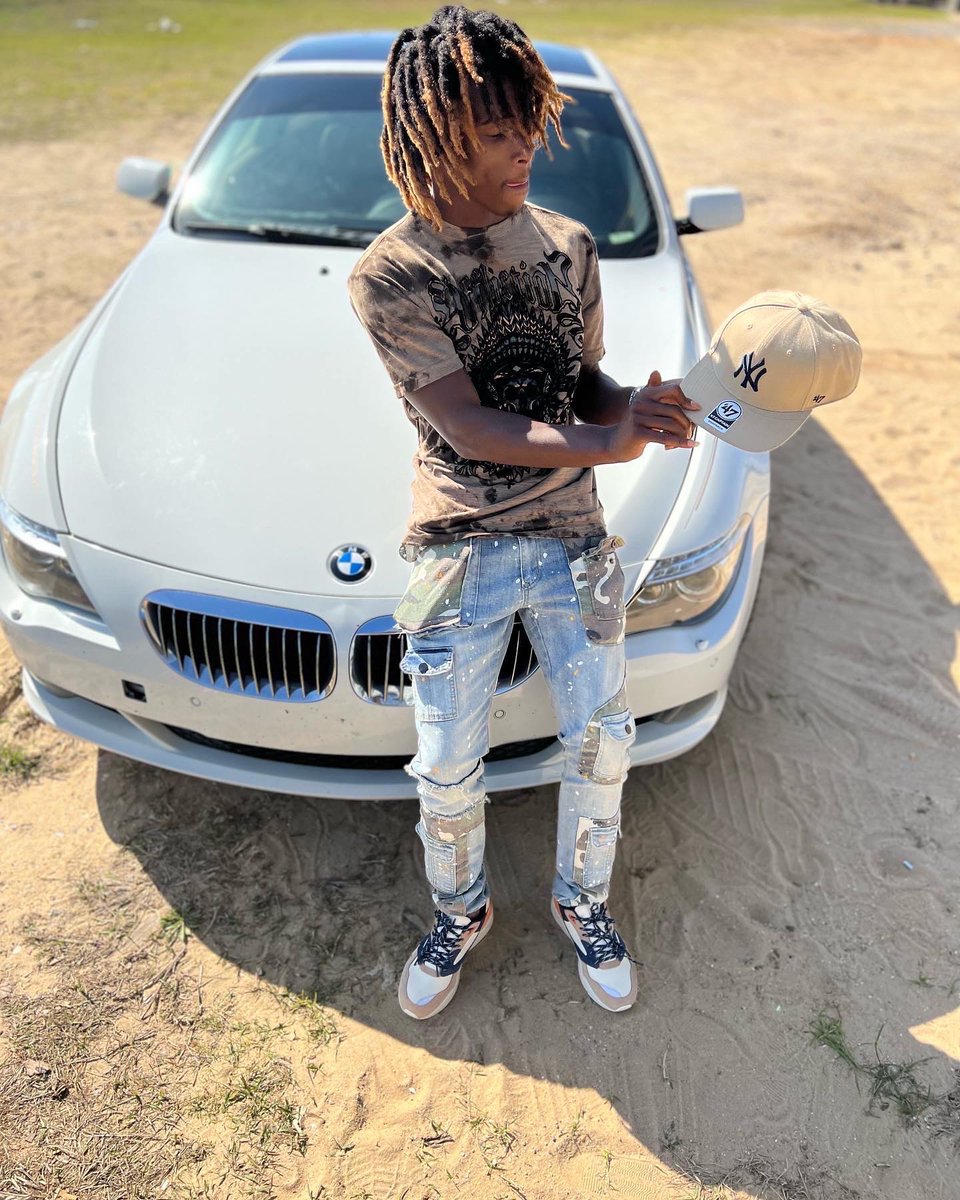 javonteDjohnson's tweet photo. At yo car shoot dirty GLocks N’ I got all yo transmission
#new2twitter https://t.co/pxmvlDA2qW
