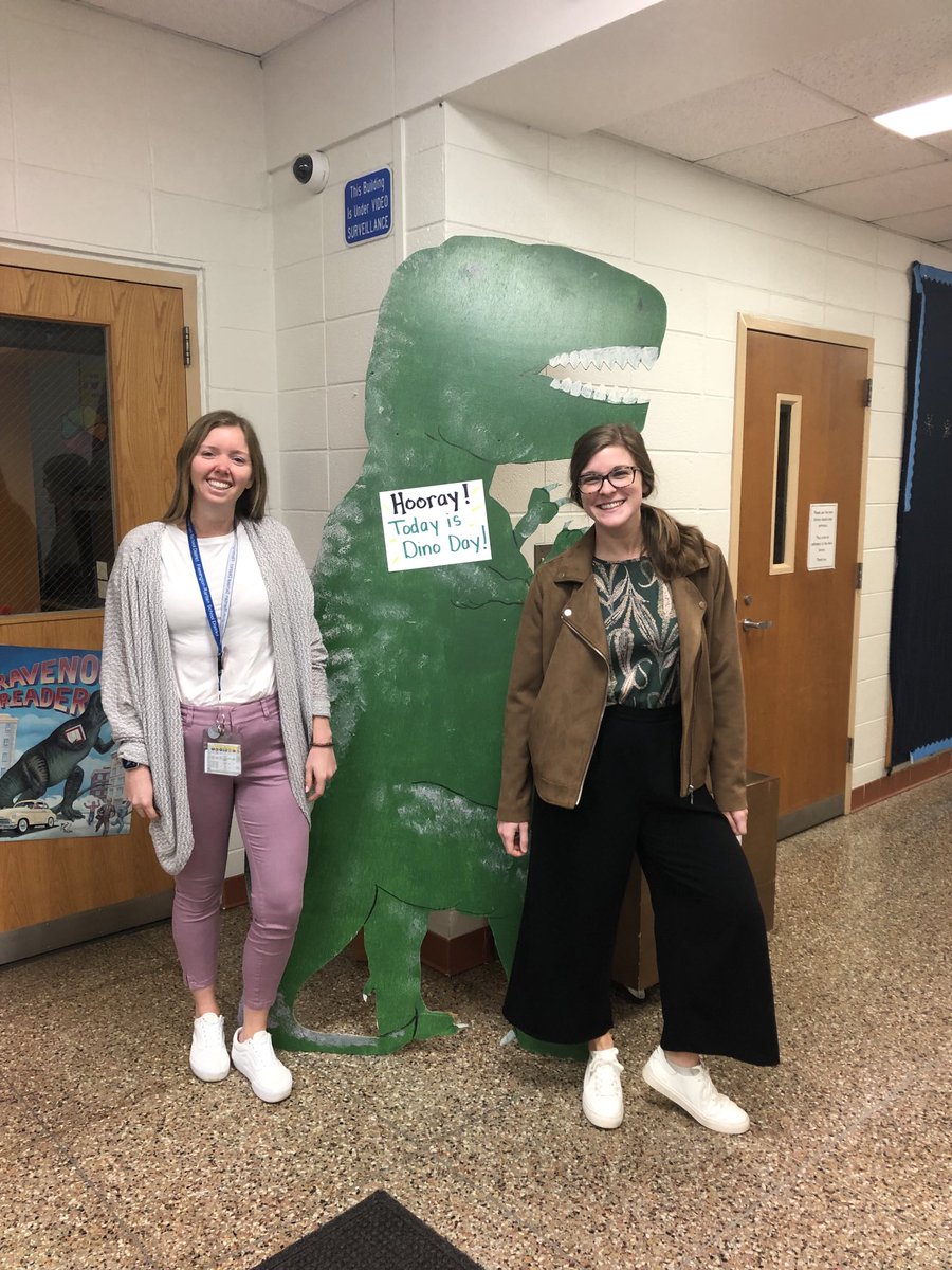 mrscusty's tweet photo. It’s Dino Day today!  Thank you ⁦@BarleySheafPTO⁩ for sponsoring this exciting assembly. We can’t wait!! ⁦@BarleySheafFRSD⁩ ⁦@FlemRarSchools⁩ https://t.co/A2GlaamULR