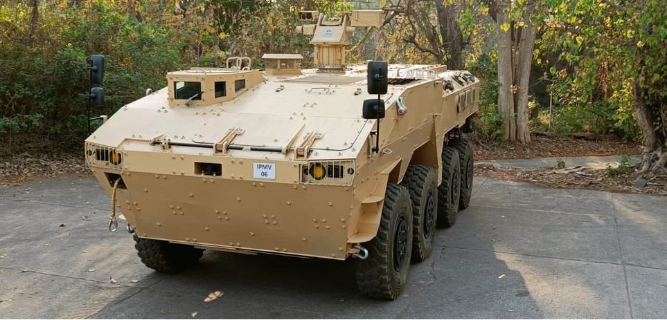 Amitraaz's tweet photo. TASL has officially handed over the 1st batch of 6 #DRDO Infantry Protected Mobility Vehicles (#IPMVs) to the Indian army. https://t.co/3Ly1vctzLp