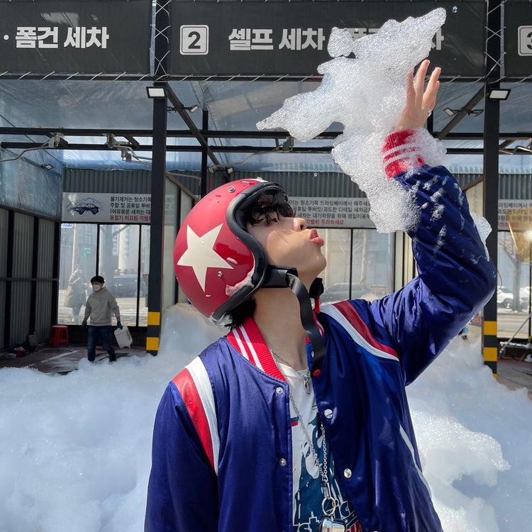 httpksunwoo's tweet photo. happiest birthday to our amazing and talented sunwoo 🎂 i hope he has the best bday ever <3 https://t.co/kHOz9rH05O
