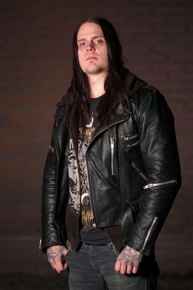 hypocrisyband's tweet photo. Please welcome Henrik Axelsson! This talented Swedish musician played in Implode and Soils Of Fate. Since 2014, he is the drummer for The Crown. Now Henrik is going to join Hypocrisy as a session member. Looking forward to performing together 🤘

#hypocrisyband #petertagtgren https://t.co/SsmfDw8vlw