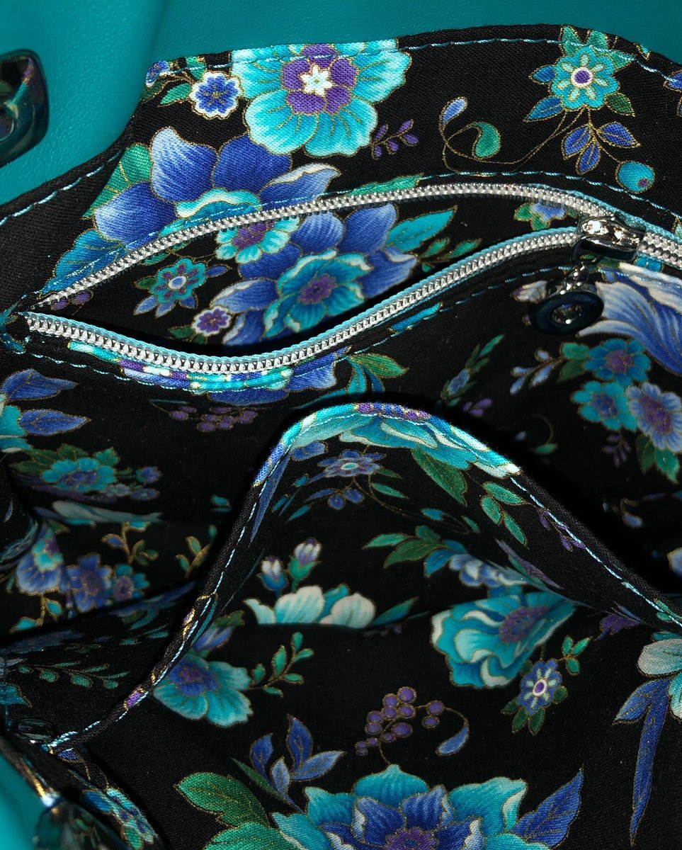 JudithV's tweet image. My latest crossbody. For more go to bagsbyvictoria.com