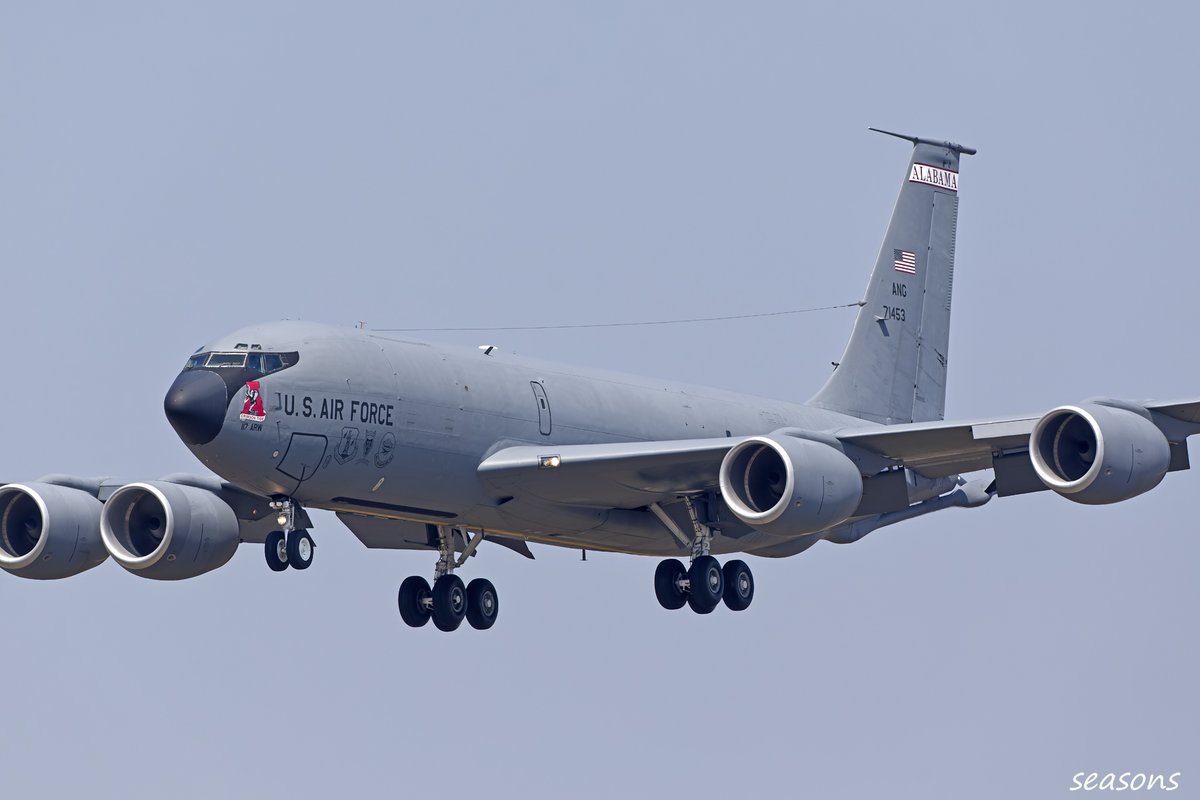Seasons4100's tweet photo. 2022/4/12 TY
AL ANGのKC135Rノーズアート付が飛来。
以前飛来した時は絵はなかったようだ。
先にWIANGが来たが間に合わなかったがこれと同じだったかな?
#117ARW #128ARW https://t.co/44Napn3014