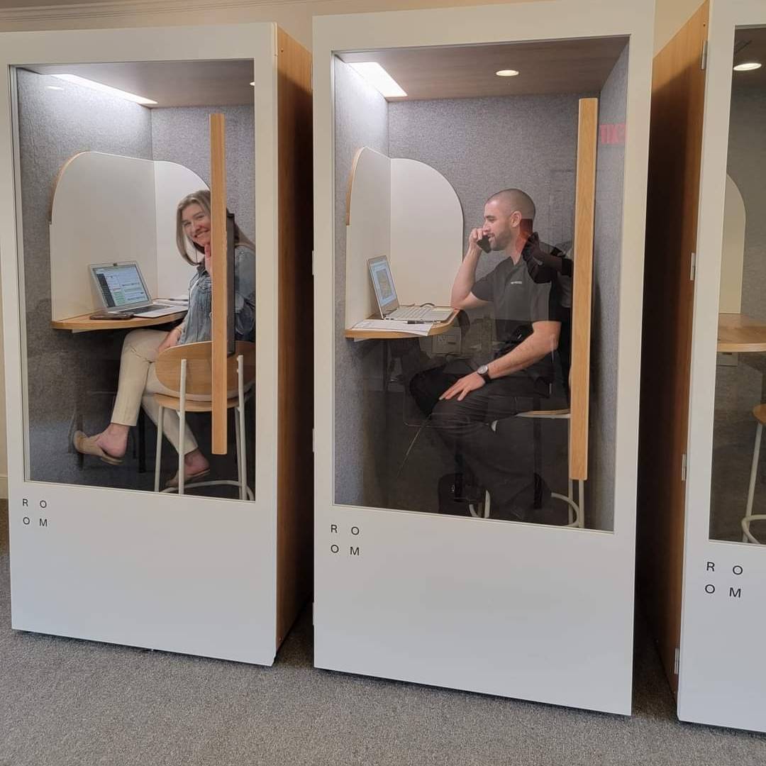 RealtyONESav's tweet image. BROKERAGE BRAG- check out our ONE of a kind agent micro offices to help our team serve their clients and get deals DONE! 🤝
Our #1 goal is YOUR SUCCESS!®️☝️🏡

#RealtyONEGroupInclusion
#ONEteam
#ONEdifference
#WakeUptoWin
#PaintSavannahGold
#COOLture
#Unbrokerage
#Realtors