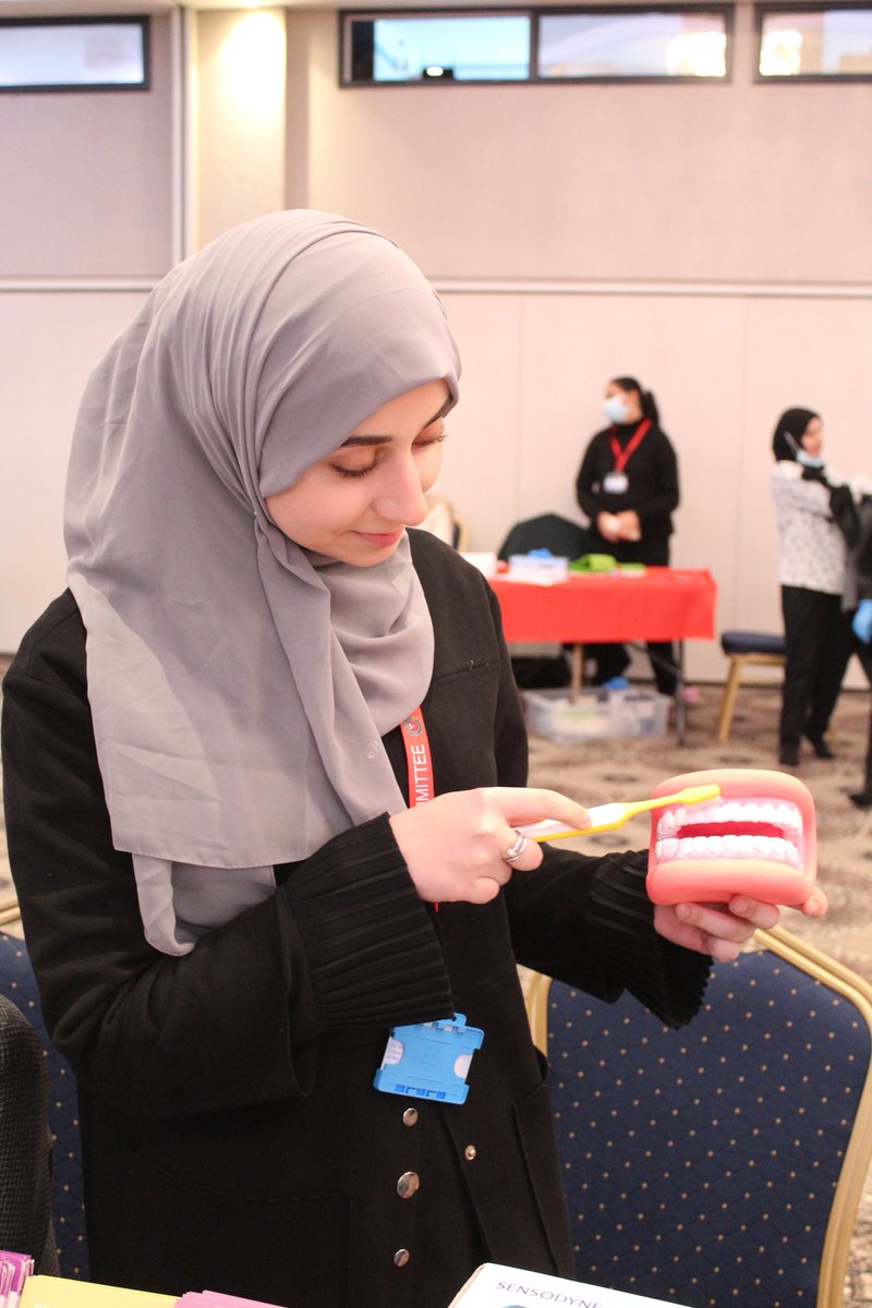 ssnbil's tweet photo. Had the pleasure of volunteering for the @TheMSCofficial Ramadan Health Awareness Campaign, giving oral hygiene advice to members of the community 🪥🦷

#DentTwitter https://t.co/gG5ChBNFBz