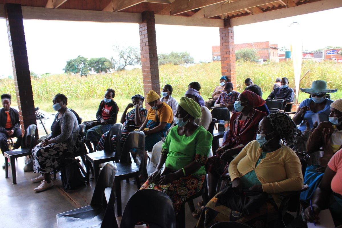 helplinezim's tweet photo. Financial Literacy training on how to establish short, mid and long term goals for project beneficiaries in Hatcliffe. #RecoverBetter #LNOB @unwomenzw @MPTFOffice @UNDPZimbabwe @iloharare @nssazw  @OxfaminZim https://t.co/CFQTqku8kd