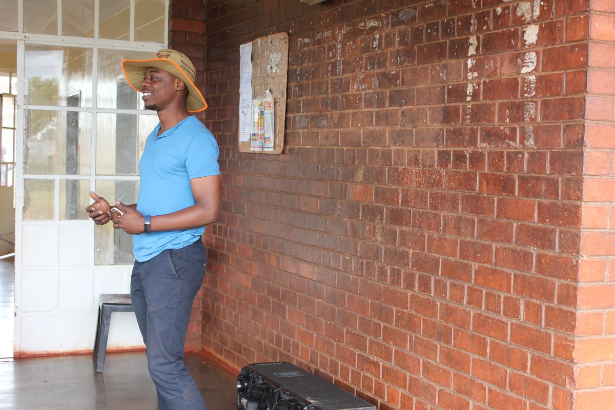 helplinezim's tweet photo. Financial Literacy training on how to establish short, mid and long term goals for project beneficiaries in Hatcliffe. #RecoverBetter #LNOB @unwomenzw @MPTFOffice @UNDPZimbabwe @iloharare @nssazw  @OxfaminZim https://t.co/CFQTqku8kd