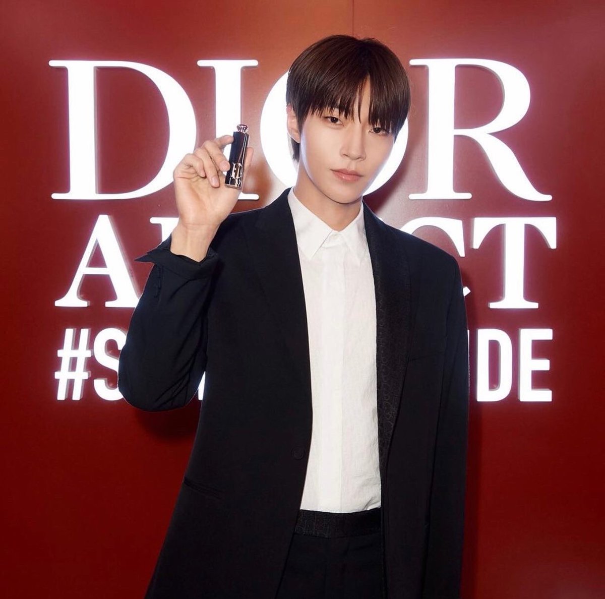 HWANG INYOUP PICS tweet media