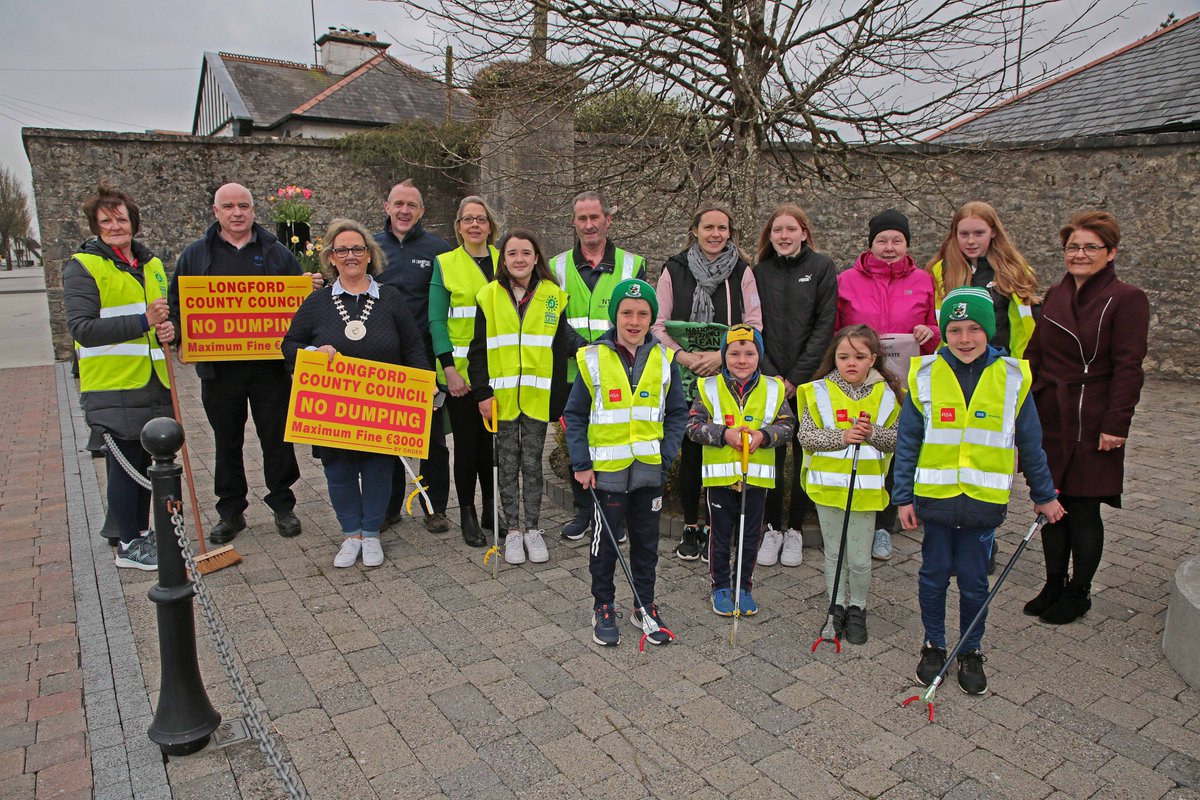 Longford County Council (@longfordcoco) on Twitter photo 🔊 Just Launched 🔊 County #Longford's Spring Clean 2022 asks us all to organise a clean-up of our town or village!
Get involved ➡ bit.ly/SpringCleanLon…
#YourCouncil <a href="/NationalSpringC/">NationalSpringClean</a> <a href="/LongfordPPN/">County Longford PPN Siobhan Cronogue</a> <a href="/CivilLongford/">Longford Civil Defence</a> <a href="/LongfordLeo/">LEO Longford</a> <a href="/longfordtouris1/">LongfordTourism</a> @Longfordlibrary <a href="/LocalGovIre/">Local Government Ireland</a> 🔊 Just Launched 🔊 County #Longford's Spring Clean 2022 asks us all to organise a clean-up of our town or village!
Get involved ➡ bit.ly/SpringCleanLon…
#YourCouncil <a href="/NationalSpringC/">NationalSpringClean</a> <a href="/LongfordPPN/">County Longford PPN Siobhan Cronogue</a> <a href="/CivilLongford/">Longford Civil Defence</a> <a href="/LongfordLeo/">LEO Longford</a> <a href="/longfordtouris1/">LongfordTourism</a> @Longfordlibrary <a href="/LocalGovIre/">Local Government Ireland</a>