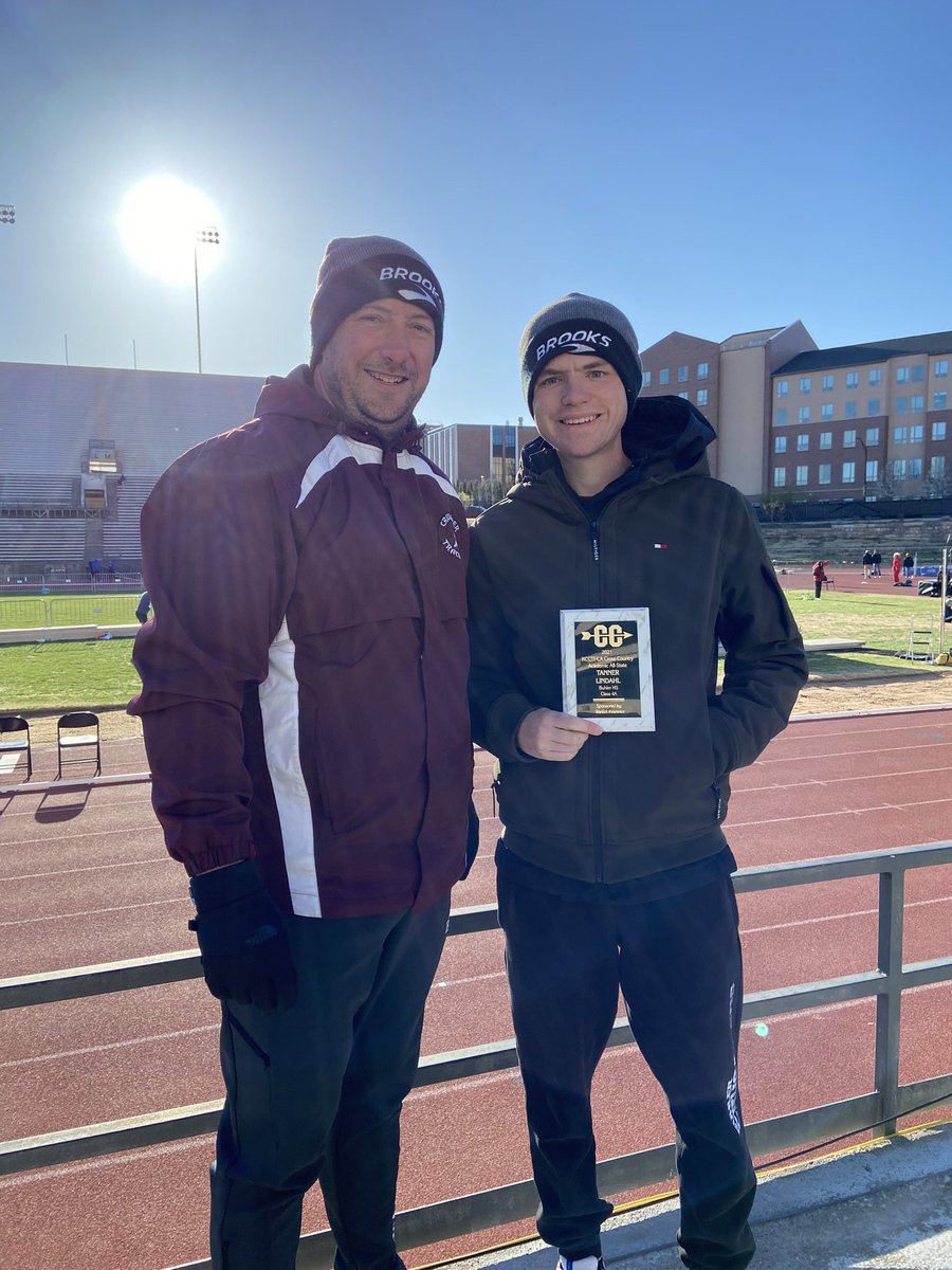 BuhlerXCountry's tweet photo. Congratulations to Taryn Horning and @tanner_lindahl for being named 4A Academic All State XC by @KCCTFCA !! We are very proud of you and all your efforts in the classroom and on the course!
@SeuserJ @bhsupdates @BuhlerUSD313 https://t.co/vU79KGG4sd
