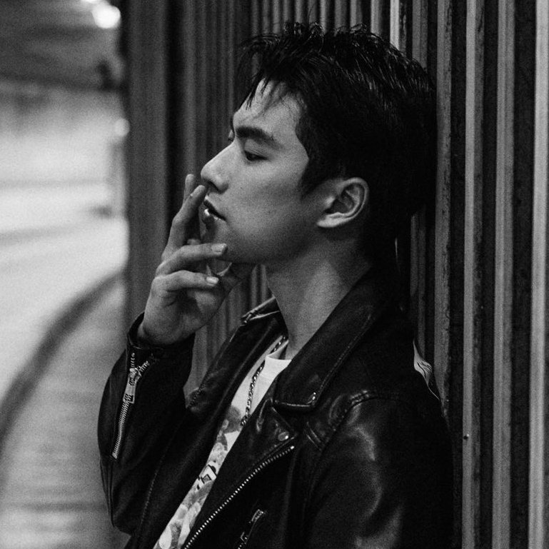 Jasminyme's tweet photo. ⠀
               “𝗟𝗜𝗠𝗘𝗥𝗘𝗡𝗖𝗘”
              
Ketika sang Raja jalanan jatuh cinta? maka kamu tidak akan bisa menghindar darinya. https://t.co/HzBYepCGwn