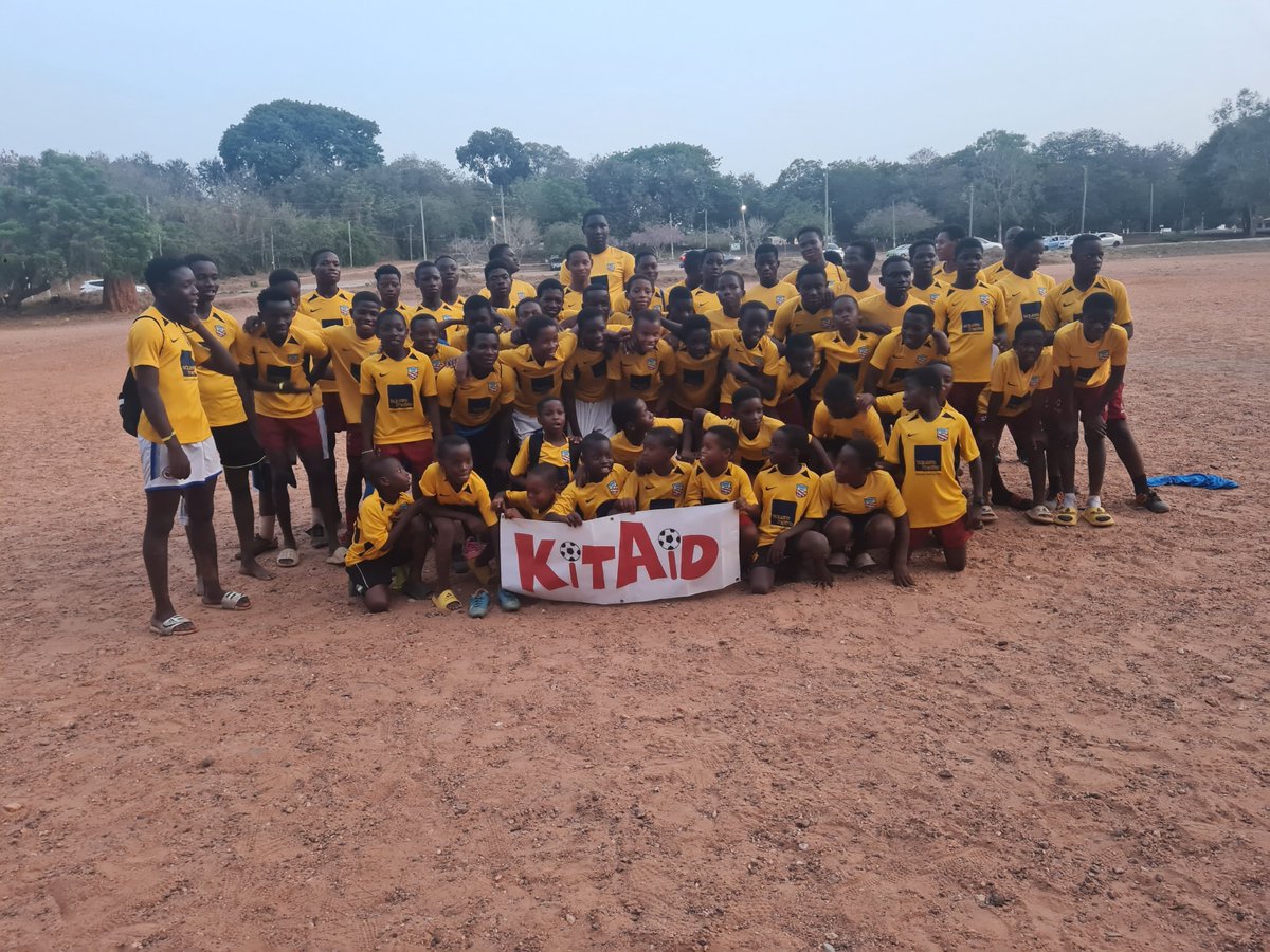 Fafaliorg's tweet photo. “Only someone else can scratch your back.” You have been scratching our back from day one @KitAid. We also thank you @HarpendenColts.
#harpenden #football Kotoko Brother Sammy #NCDs #BAT2023 Funke Akindele #CANNGA Dipo #ghana #Accra #soccer #ball #Africa #GH #ThankfulTuesday https://t.co/ikpP4I8nMD
