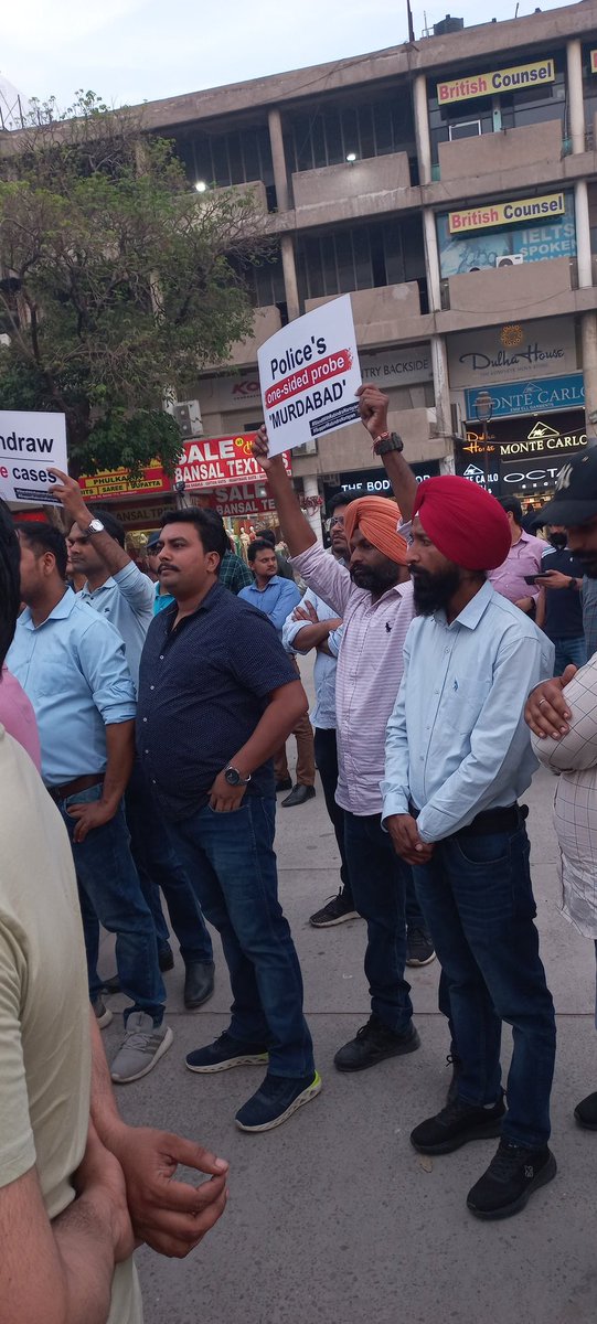 Abhimanyu2103's tweet photo. @ptcnews @Bajwa22_ 

#IStandWithRabindraNarayan https://t.co/htIISkVuGK