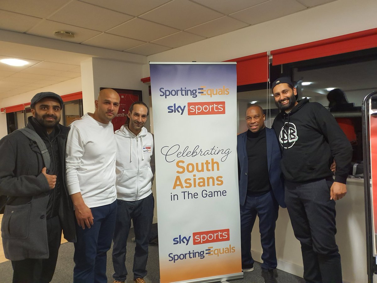 DevTrehan's tweet photo. So grateful to everyone who came to @leytonorientfc last night to celebrate South Asians in Football 🙏 250 folks travelled from as far afield as #Blackburn #Derby #Hereford #Leicester &amp; #Newcastle. Clear message - The game needs to deliver for British South Asians in Football ⚽️ https://t.co/07bHBwg4oo