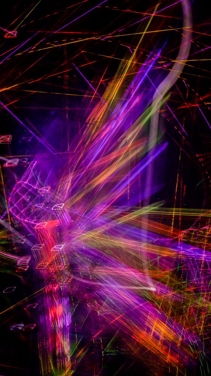 BorelliFilip's tweet photo. Changing color is in our nature so embrace it and pick your color. Have in mind that you will have to release it at one point and pick another one because nothing lasts forever 🙃🌈♾️

#kineticlightpainting #photography  #change #color #nftphotography #fbexplore https://t.co/rOdvTgi4UL