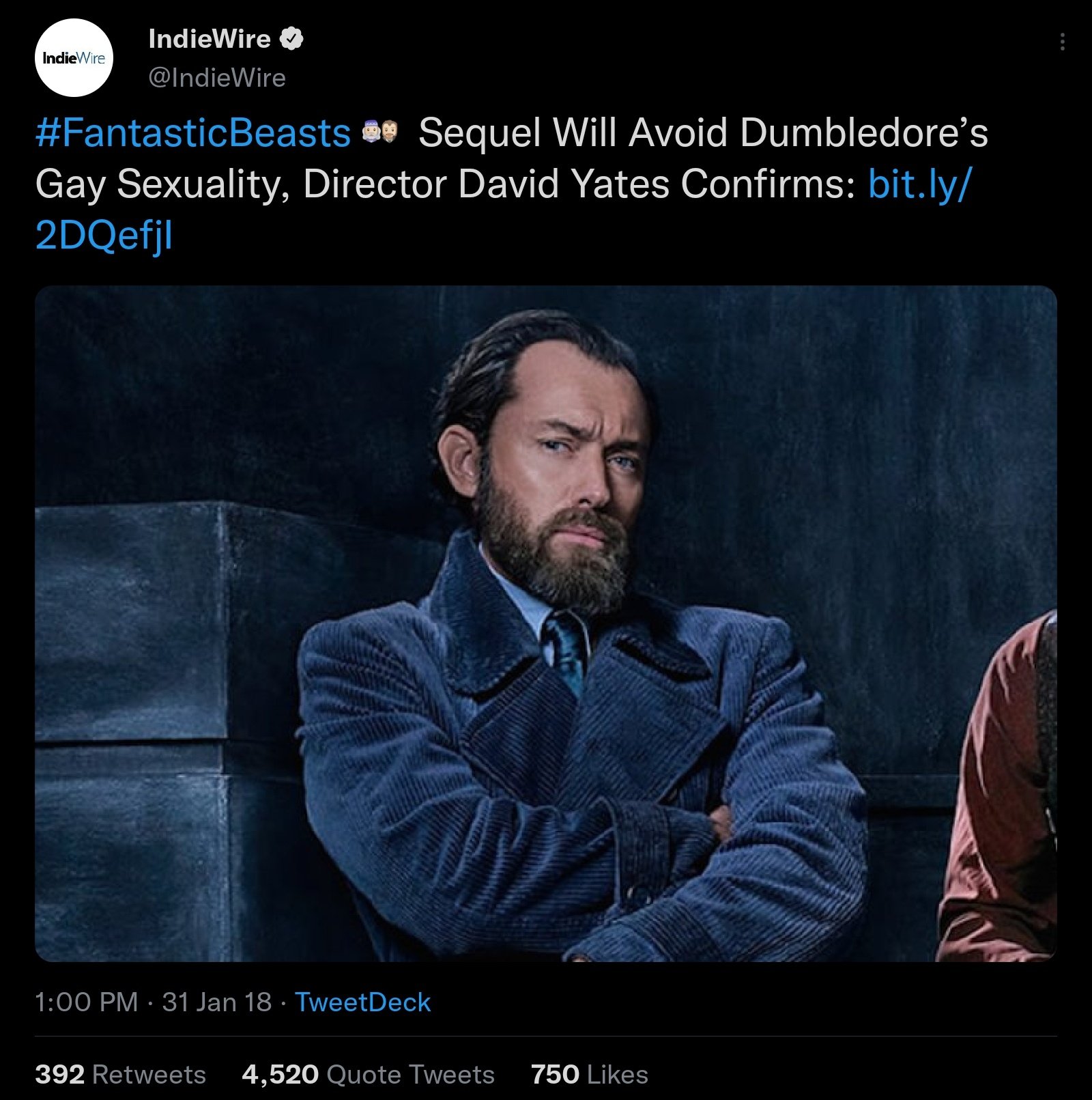 FQJSmfdWUAAci8-?format=jpg&name=large