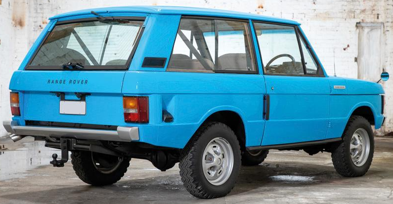 UltimativCars's tweet photo. #Webbs3CC

The 1st-gen #LandRover #RangeRover ["#Classic"] (1970-96) was made in 317,615 orig.-units, of which 15,262 u. as #SuffixF (MY78: 08.77-07.78).

This fully restored 1977 Suffix F from #Australia🇦🇺was est. at AUS$50-60k | $37,2-67k | 34,1-40,9k €, but couldn't be sold. https://t.co/rVM94MQCyW