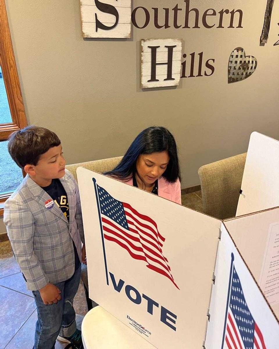 taneezaforsf's tweet photo. Six months of work all comes down to today. I'm honored to be part of such a historical moment in our community and in my family. 

I would appreciate your vote today so we can make history together. Voting ends at 7 pm, visit https://t.co/FiIXRAF0J7 to find your voting location. https://t.co/nnqspdJBYz