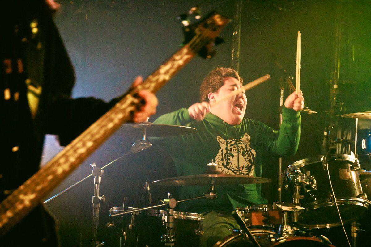 yoshun_raw's tweet photo. 2022.4.10 下北沢 CLUB251 #livephoto

KING TOY POO $ @KINGTOYPOO 

必要なのは筋肉 https://t.co/fiwduvP7SV