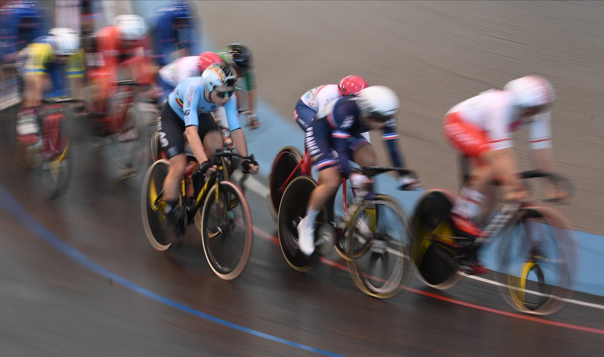 𝐈𝐧𝐭𝐞𝐫𝐧𝐚𝐭𝐢𝐨𝐧𝐚𝐥 𝐁𝐞𝐥𝐠𝐢𝐚𝐧 𝐓𝐫𝐚𝐜𝐤 𝐌𝐞𝐞𝐭𝐢𝐧𝐠 is coming 🔥

An impressive field of riders will hit the boards! Get to know more about it 👇

Read more 📰 bit.ly/3jxqbxo
Livestream 🎥 bit.ly/3769ary

📍 Wielercentrum Eddy Merckx
🗓 15-17/04