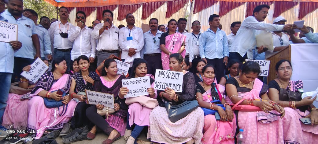 ChandiTaranga's tweet photo. I support old pension,, R u? https://t.co/07GwHS9EPg