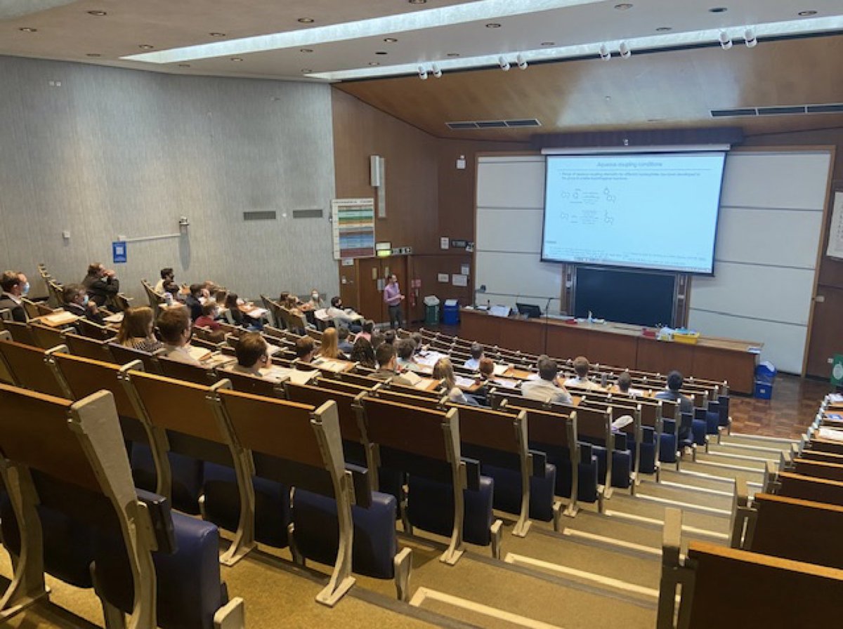 Excellent talk on encoding and producing a "21st" amino acid in vitro and in vivo by <a href="/klemencic_eva/">Eva Klemencic</a> with <a href="/ArtOxiZymes/">Amanda Jarvis</a>  Really powerful approaches.