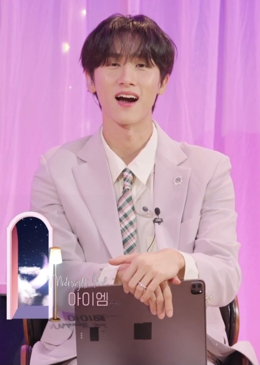 imim_xox's tweet photo. 임창균 1년의 성장。。。 🥺🥺🥺 https://t.co/97yPcVgG5n