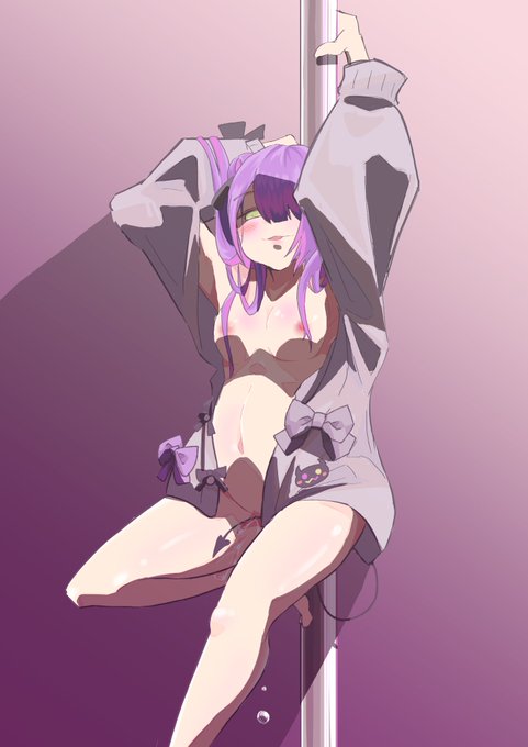 ラフ描きっぱなしになってたやつ色塗った 