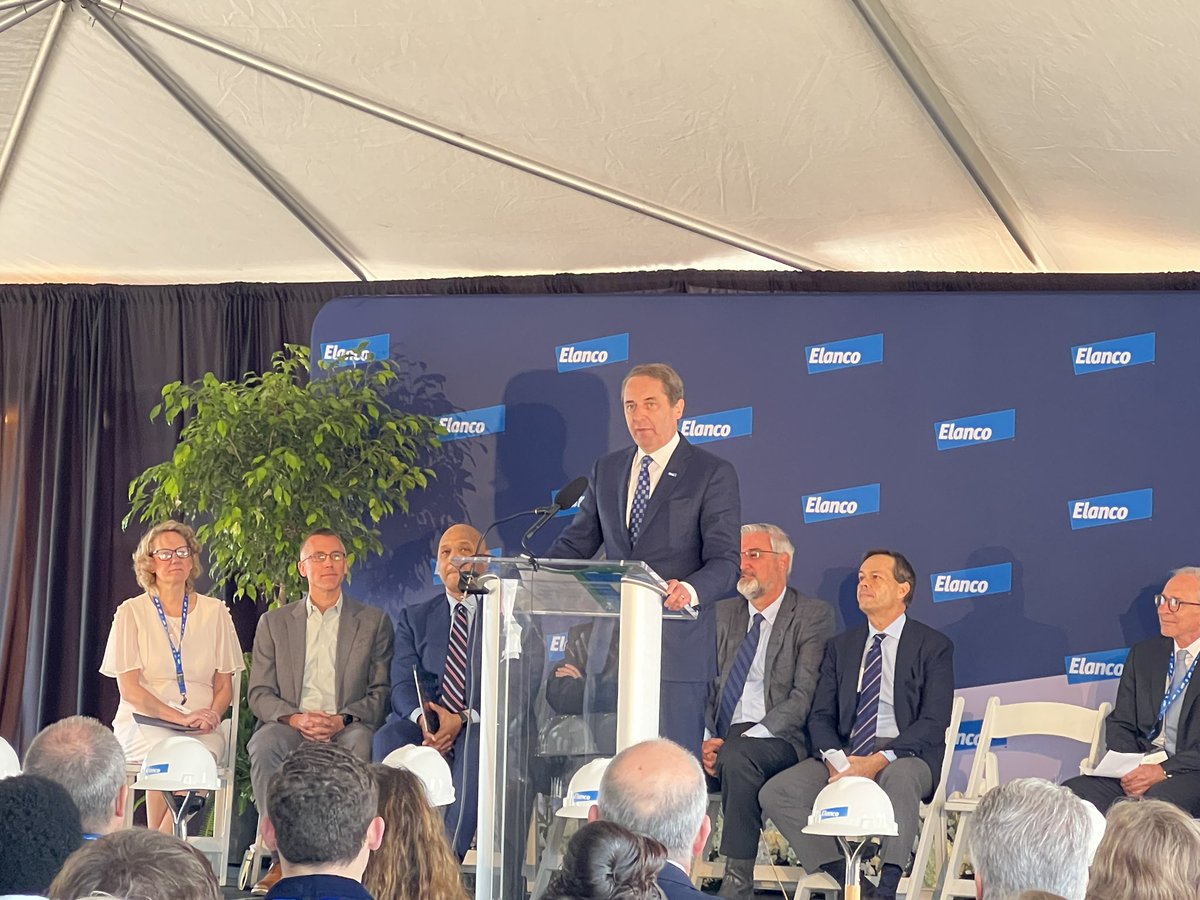 colleenparr's tweet photo. Today is about building a future. For @Elanco. For animals. For farmers and veterinarians. For the west side of Indianapolis. Excited for our new HQ. #WeAreElanco https://t.co/pkUifmjy67
