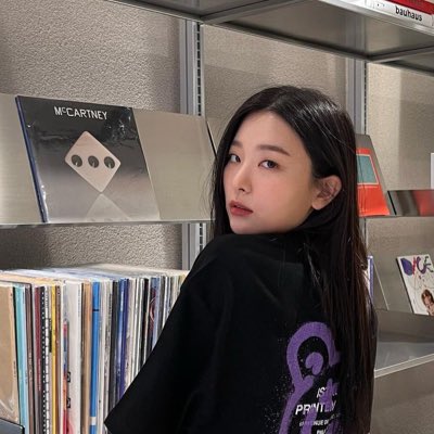 seulgifibox's tweet photo. Fanday with Tedd -NewProfilePic https://t.co/xLkDg8pkAN