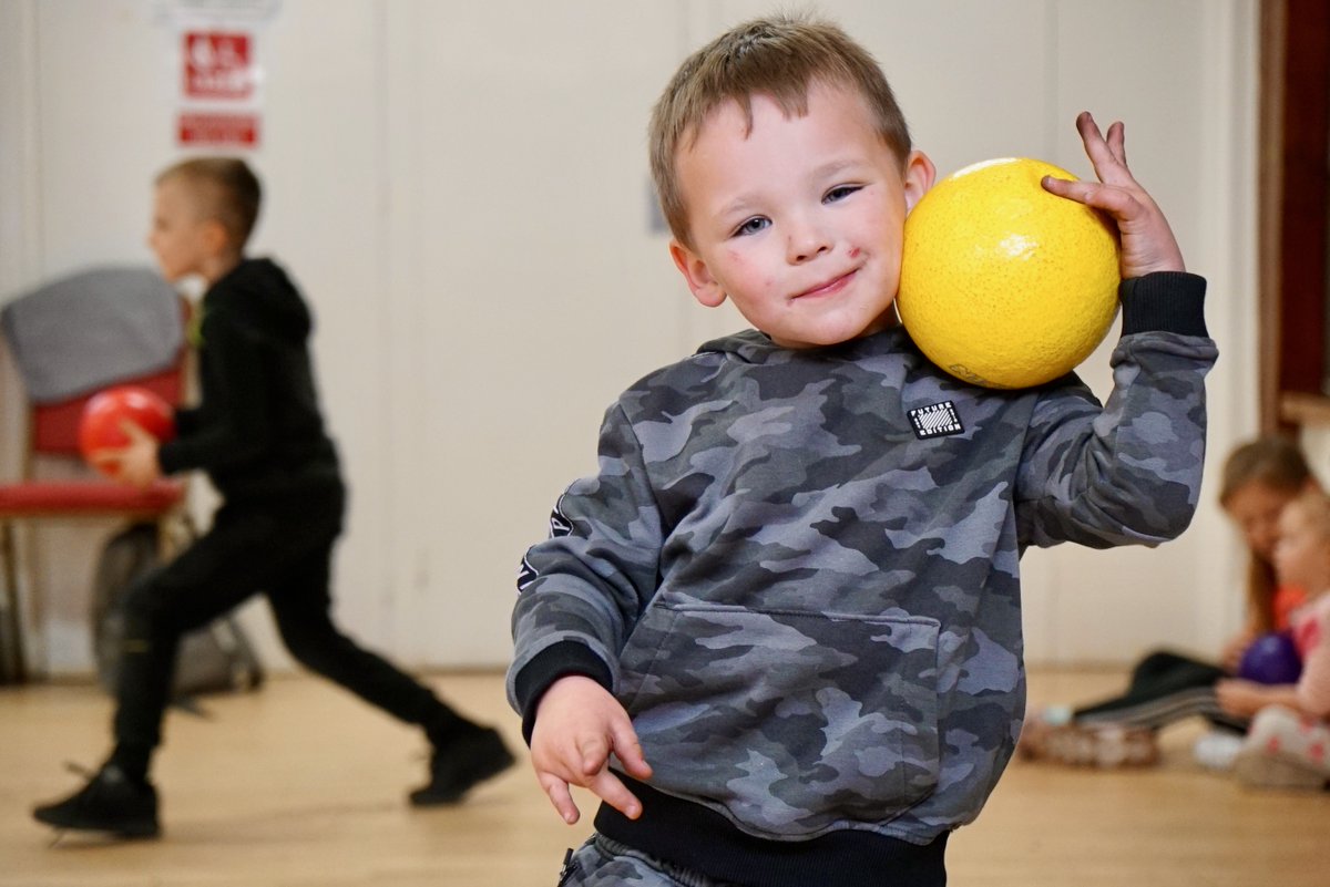 The team have had an awesome day delivering a range of easter holiday activities at ELCAP today 🏀

#Community #ELCAP #countydurham